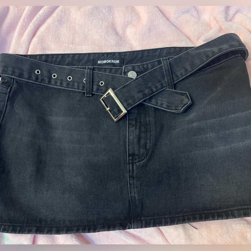 Belted jean skirt